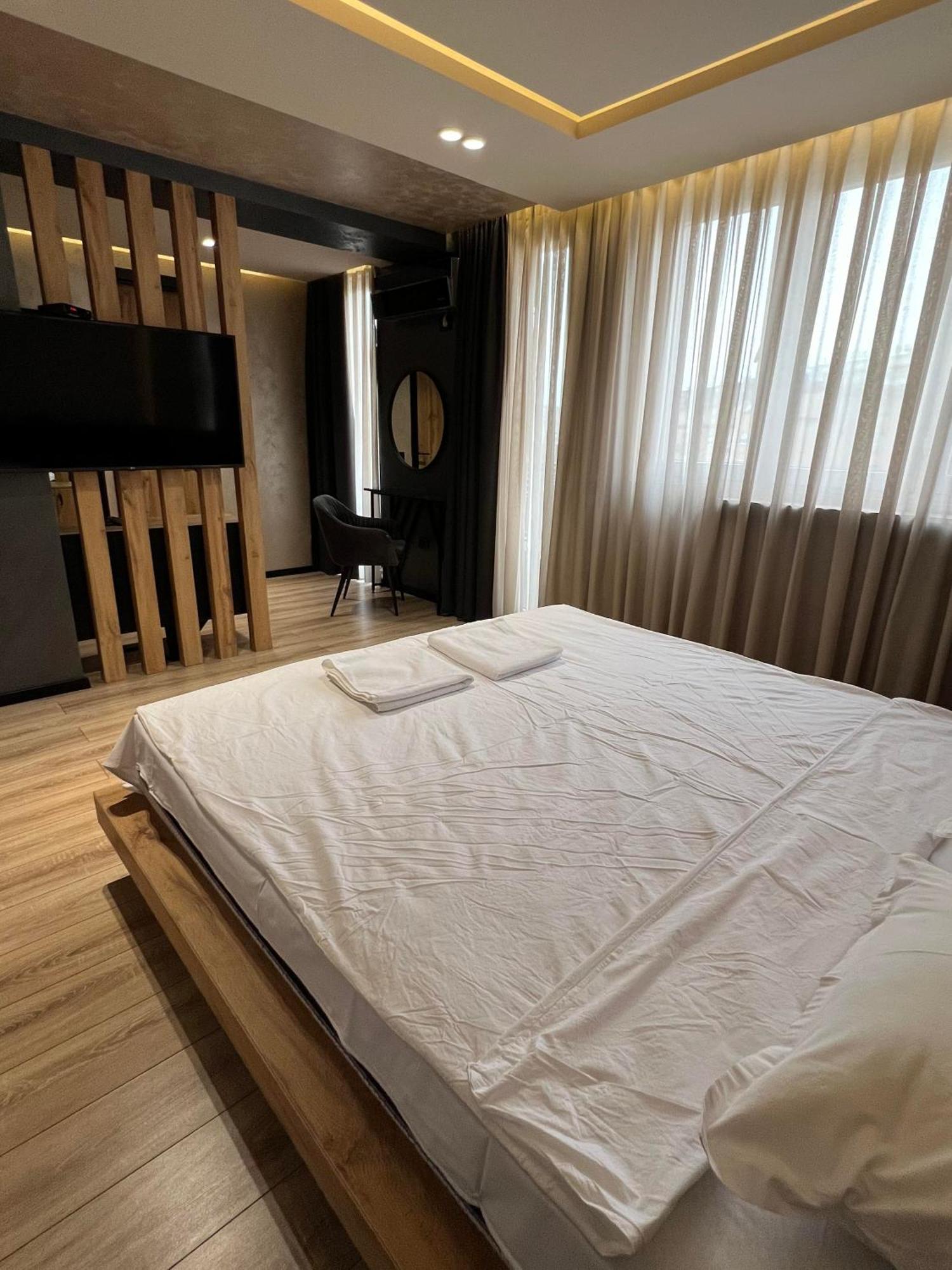 Zet Apartments - Bedroom & Bathroom بريشتاين المظهر الخارجي الصورة