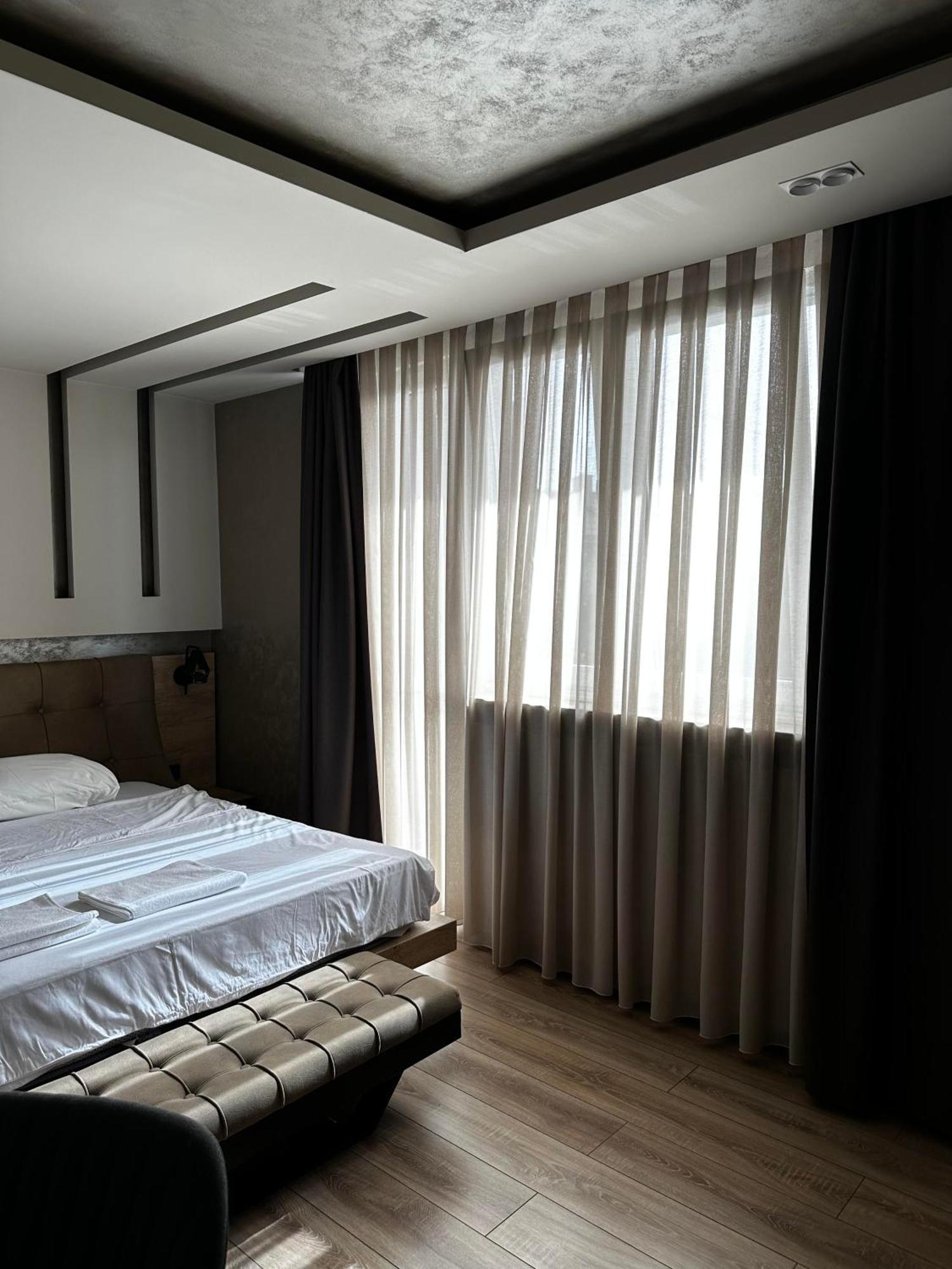 Zet Apartments - Bedroom & Bathroom بريشتاين المظهر الخارجي الصورة